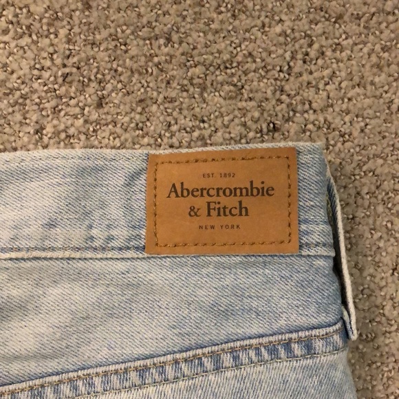 A&F Ripped Straight Jeans - Picture 3 of 4